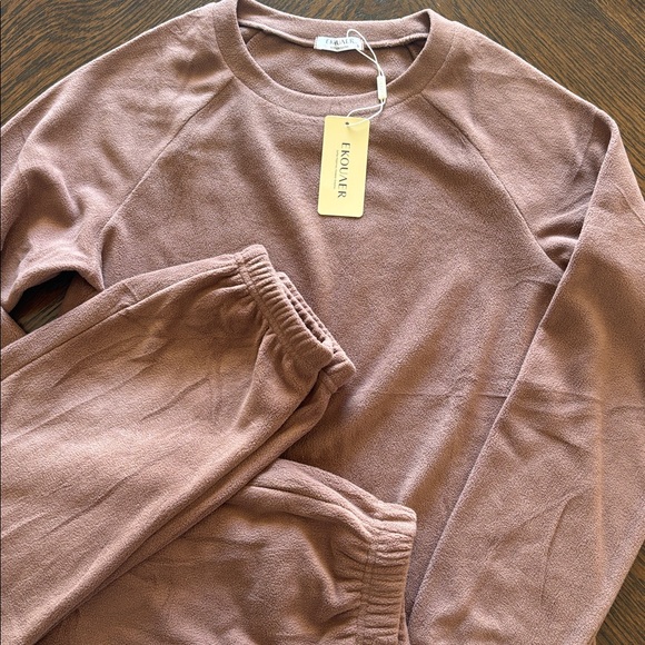 NWT- EKOUAER Women's Soft and cozy Pajama Set in Brown - Top and Pants- Small - Picture 2 of 7